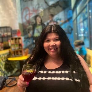 Meet your Posher, Danielle